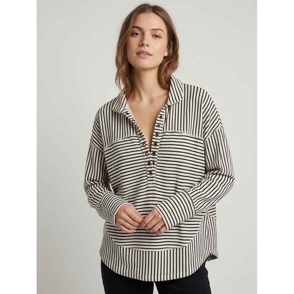 Pilcro Anthropologie Striped B&W Spliced Henley Top 100% Cotton Petite Size XL